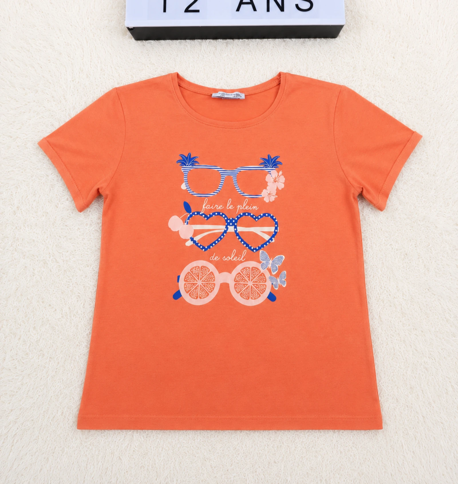 Camiseta Curta Coral FPC para Meninas de 12 Anos com Estampa de Óculos 👒 – photo 2